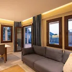 Havuzlu Korunakli Jakuzili * Fethiye