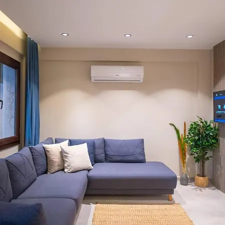 Havuzlu Korunakli Jakuzili *