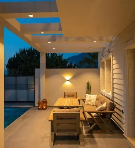 Villa Havuzlu Korunakli Jakuzili *