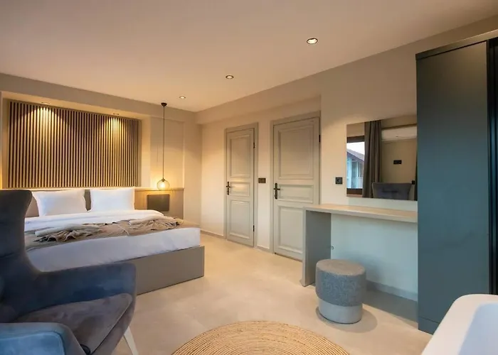 Havuzlu Korunakli Jakuzili * Fethiye