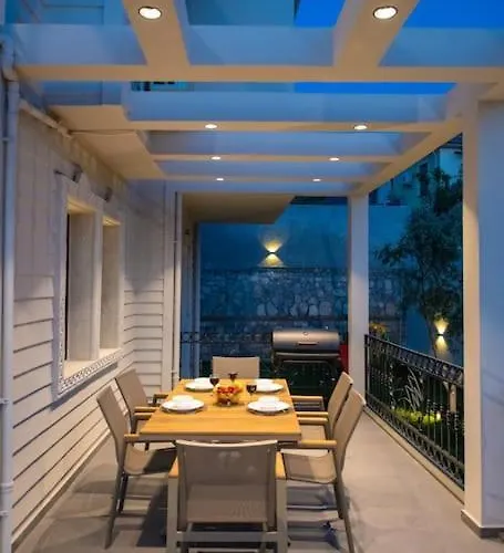 Villa Havuzlu Korunakli Jakuzili *