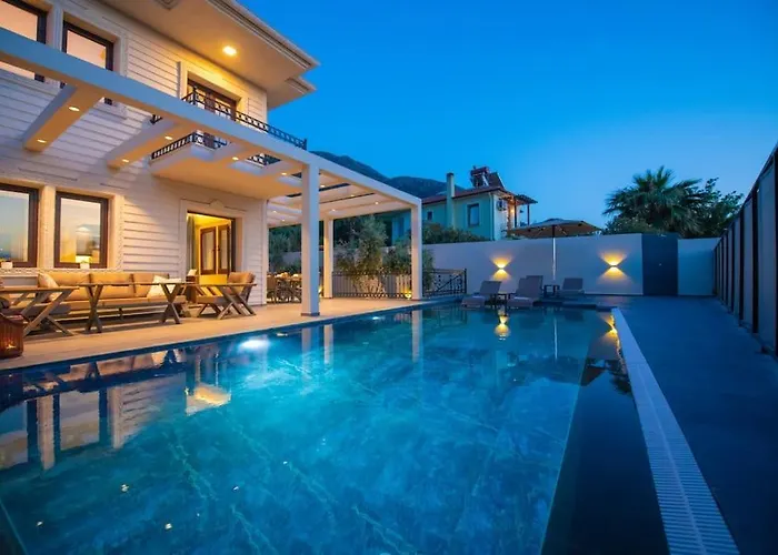 Havuzlu Korunakli Jakuzili * Fethiye